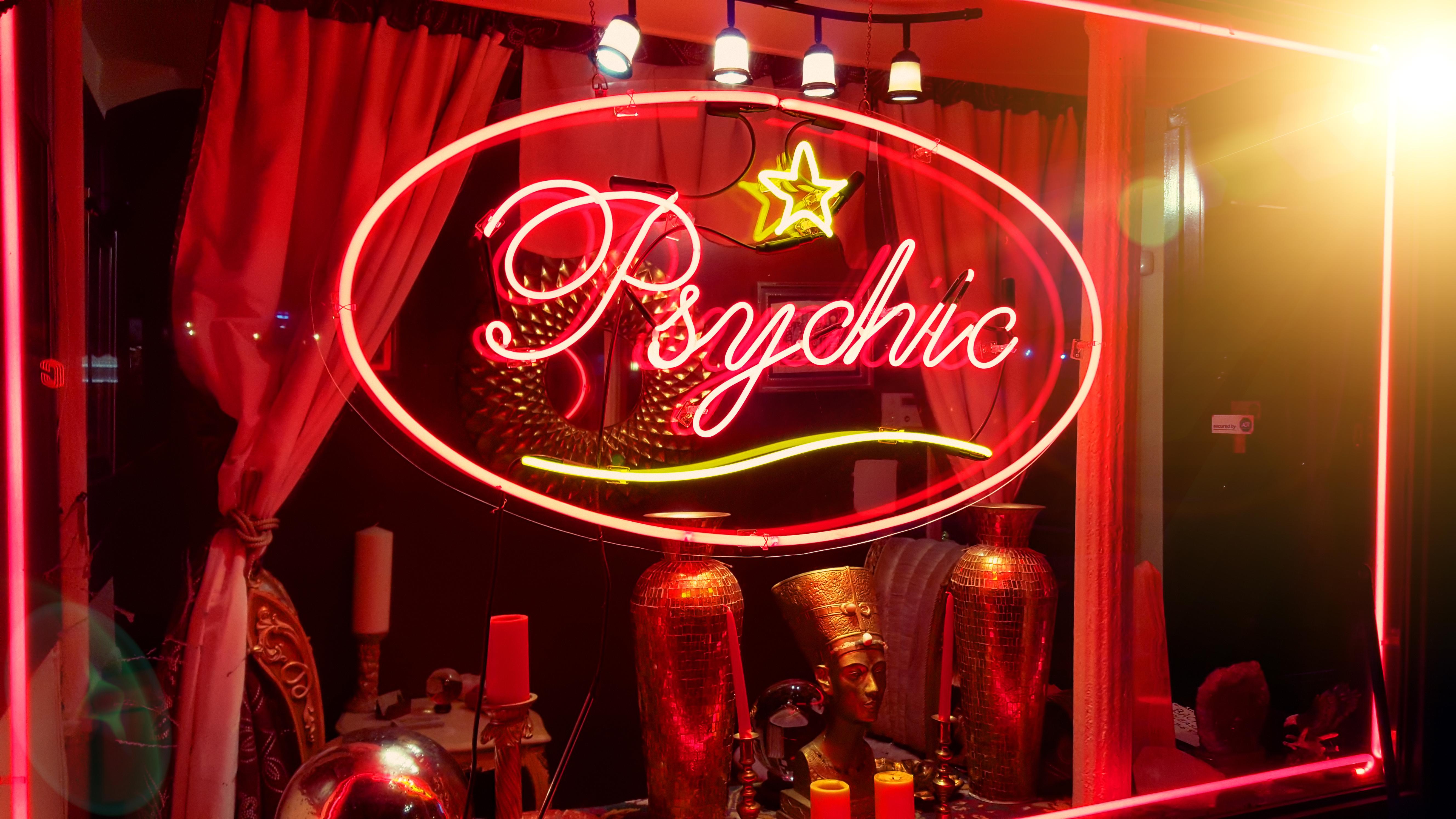 Phone Tap: Hans the Psychic — Now Decatur