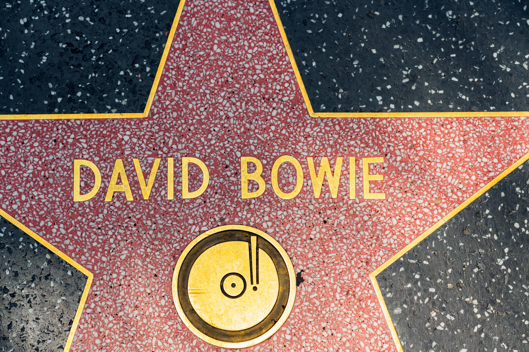 ‘Stage’ Brings David Bowie’s Iconic 1978 Tour Back to Berlin — Decatur Technology news